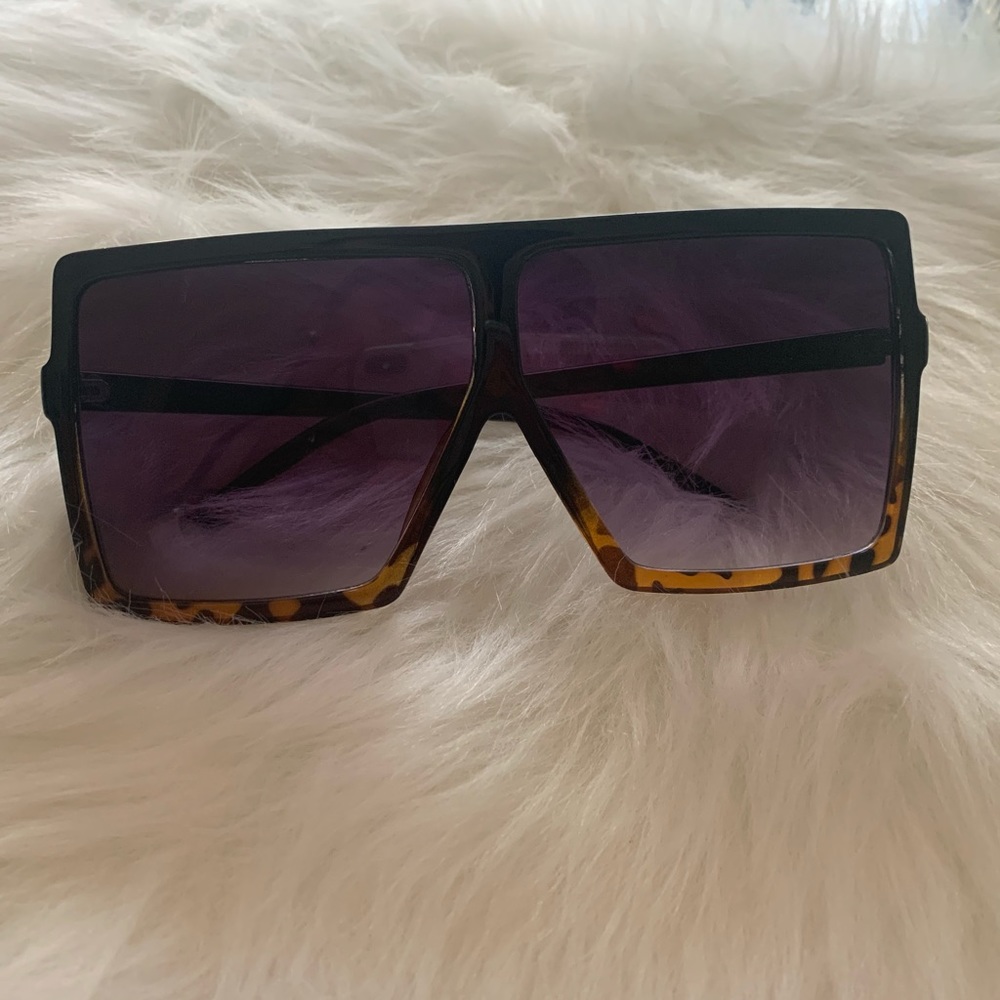 Oversized glasses